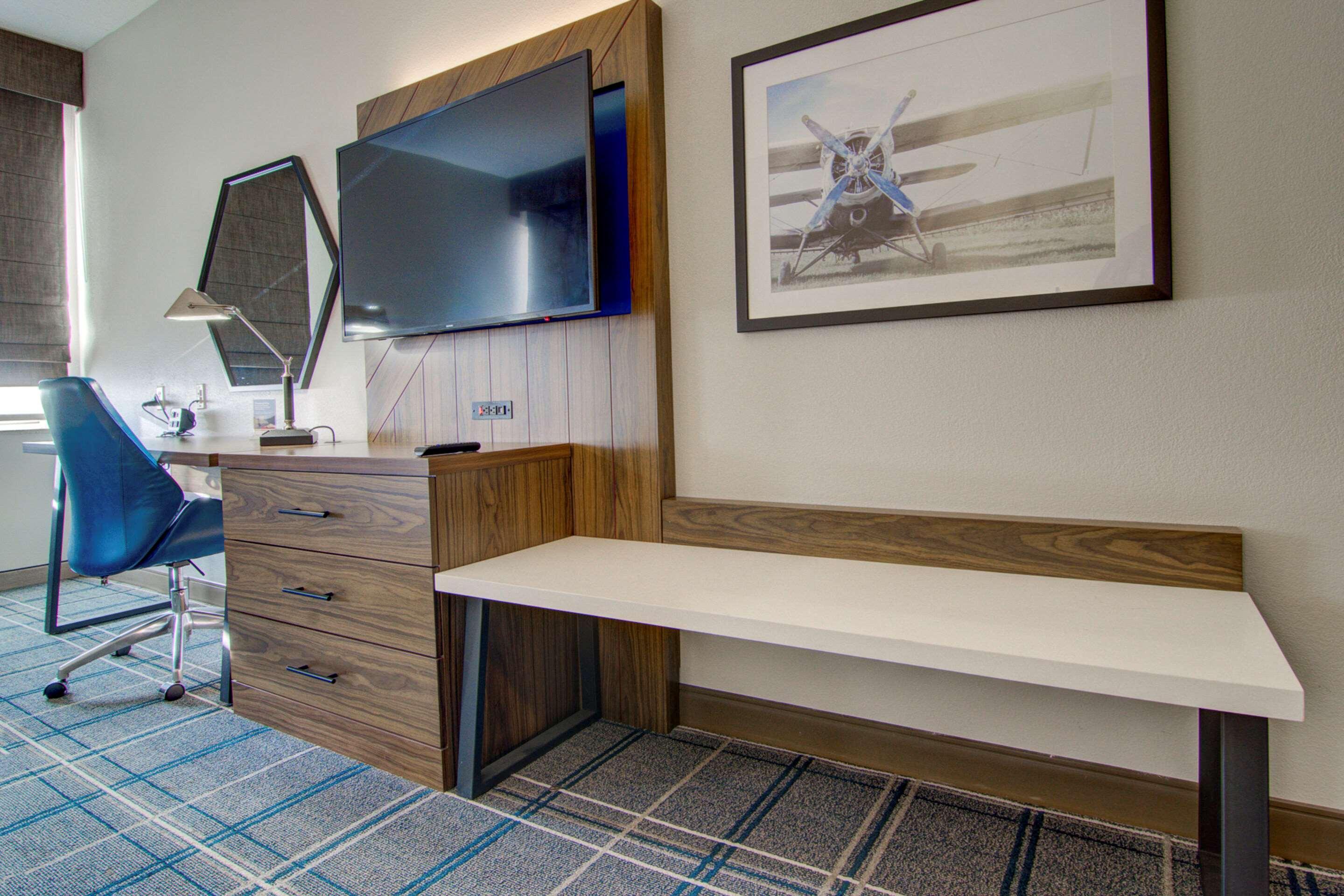 Comfort Suites Newport News Airport Extérieur photo