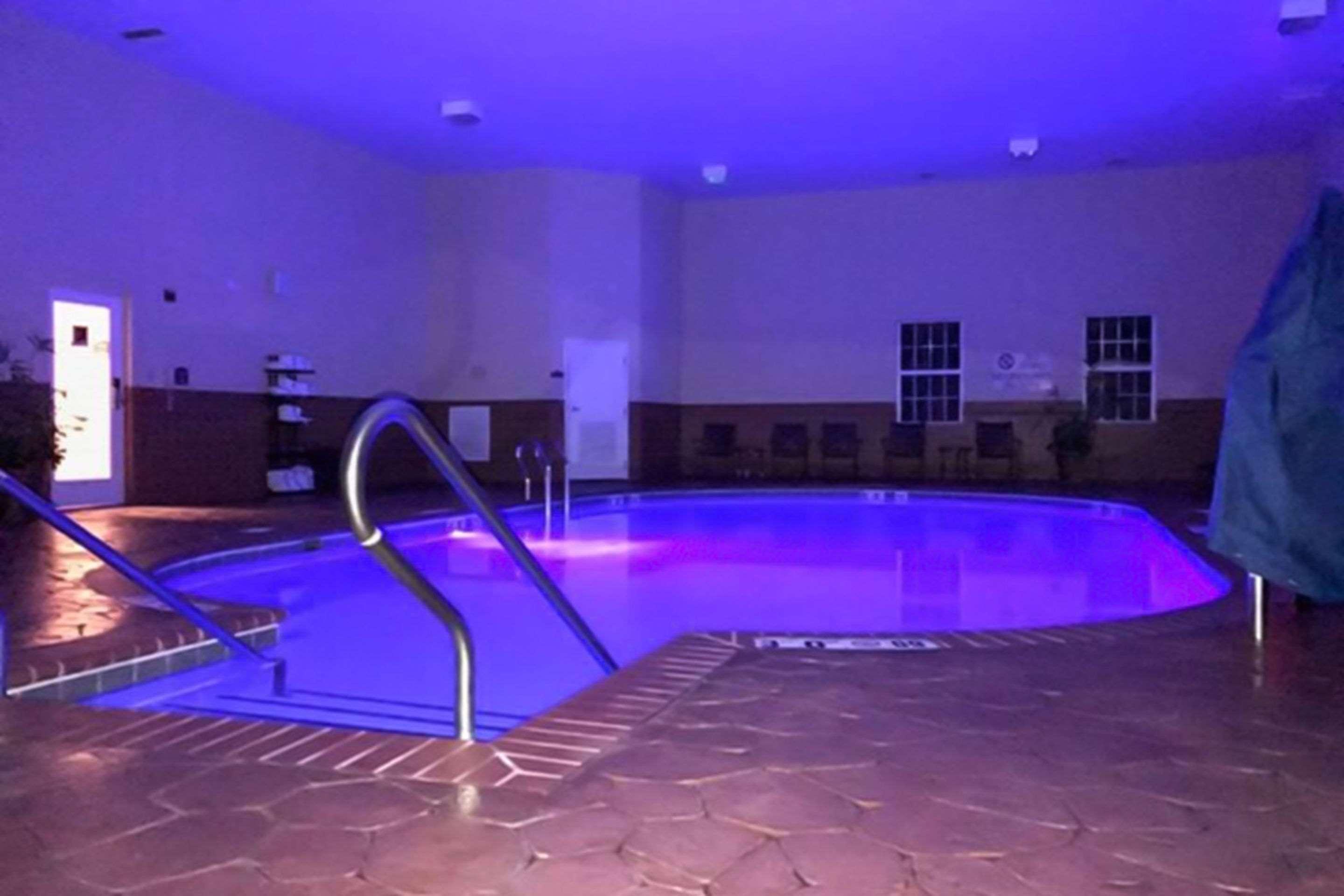 Comfort Suites Newport News Airport Extérieur photo