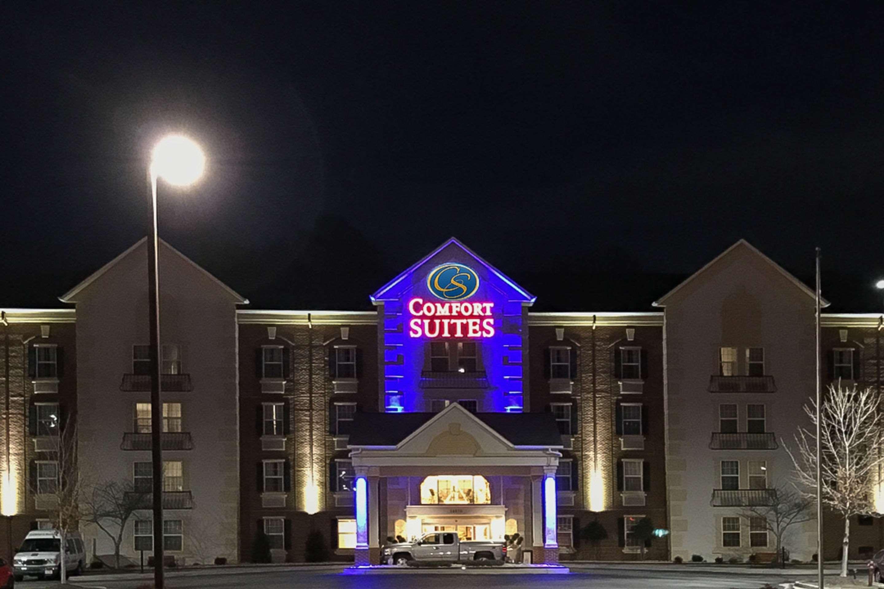 Comfort Suites Newport News Airport Extérieur photo