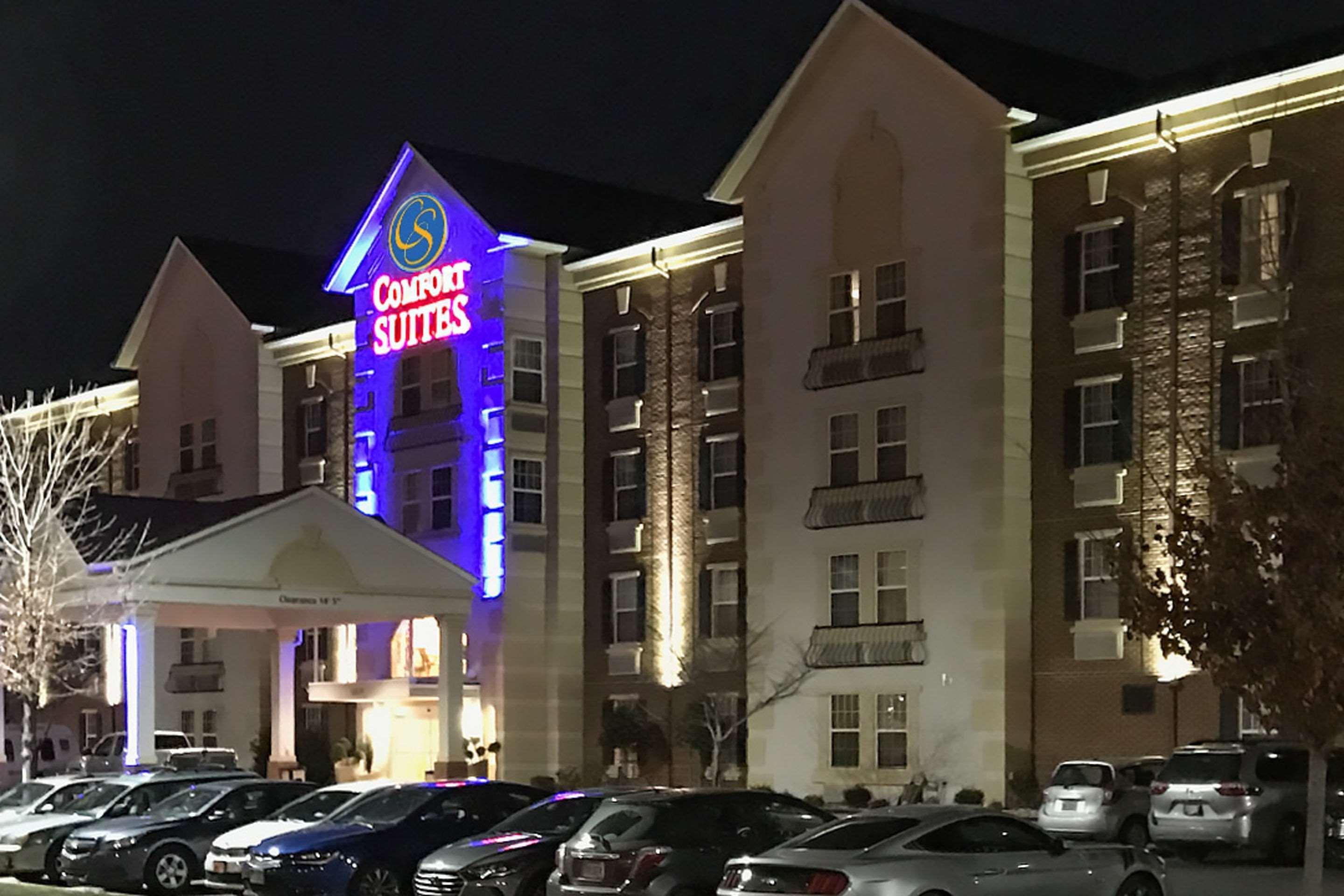 Comfort Suites Newport News Airport Extérieur photo