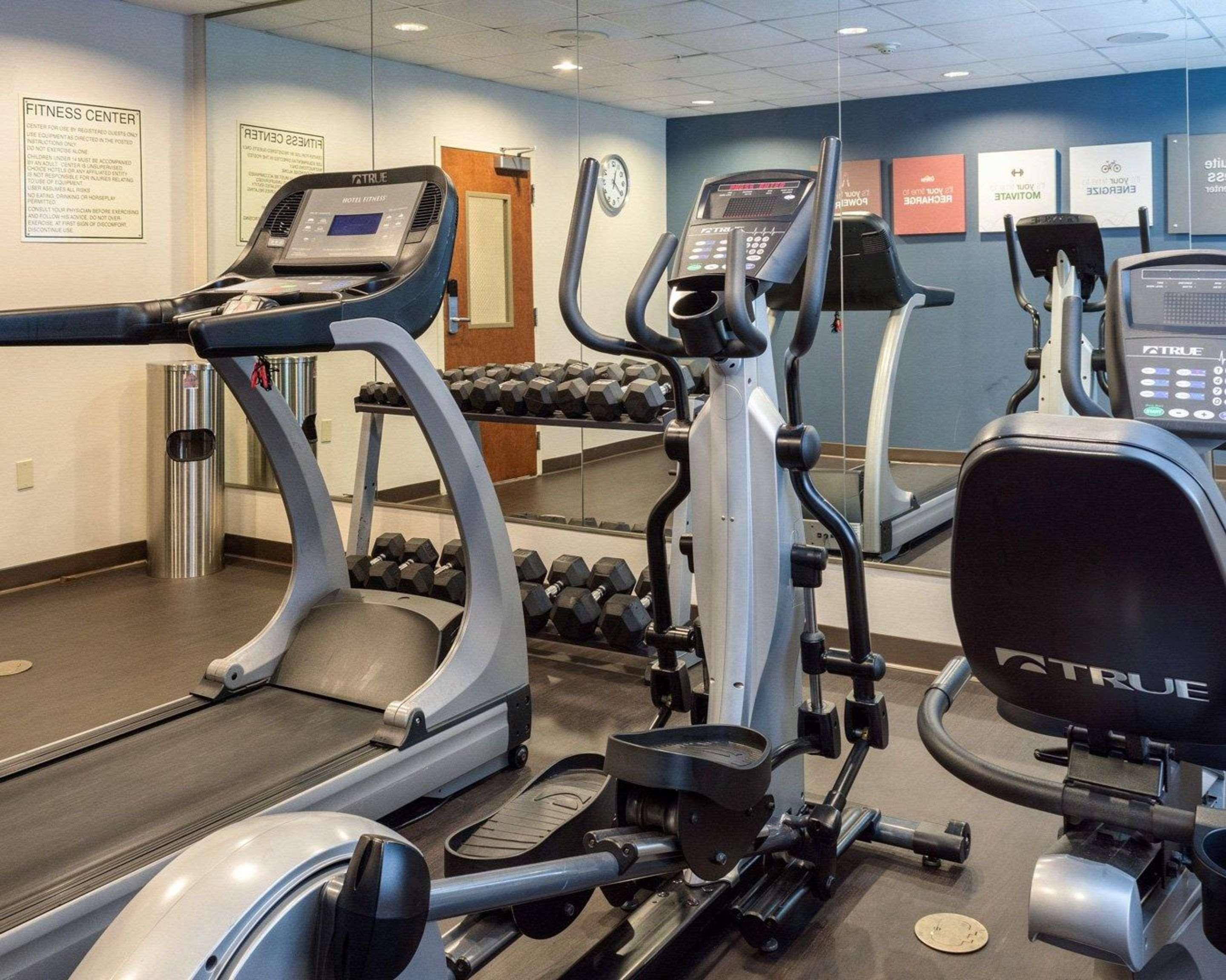 Comfort Suites Newport News Airport Extérieur photo