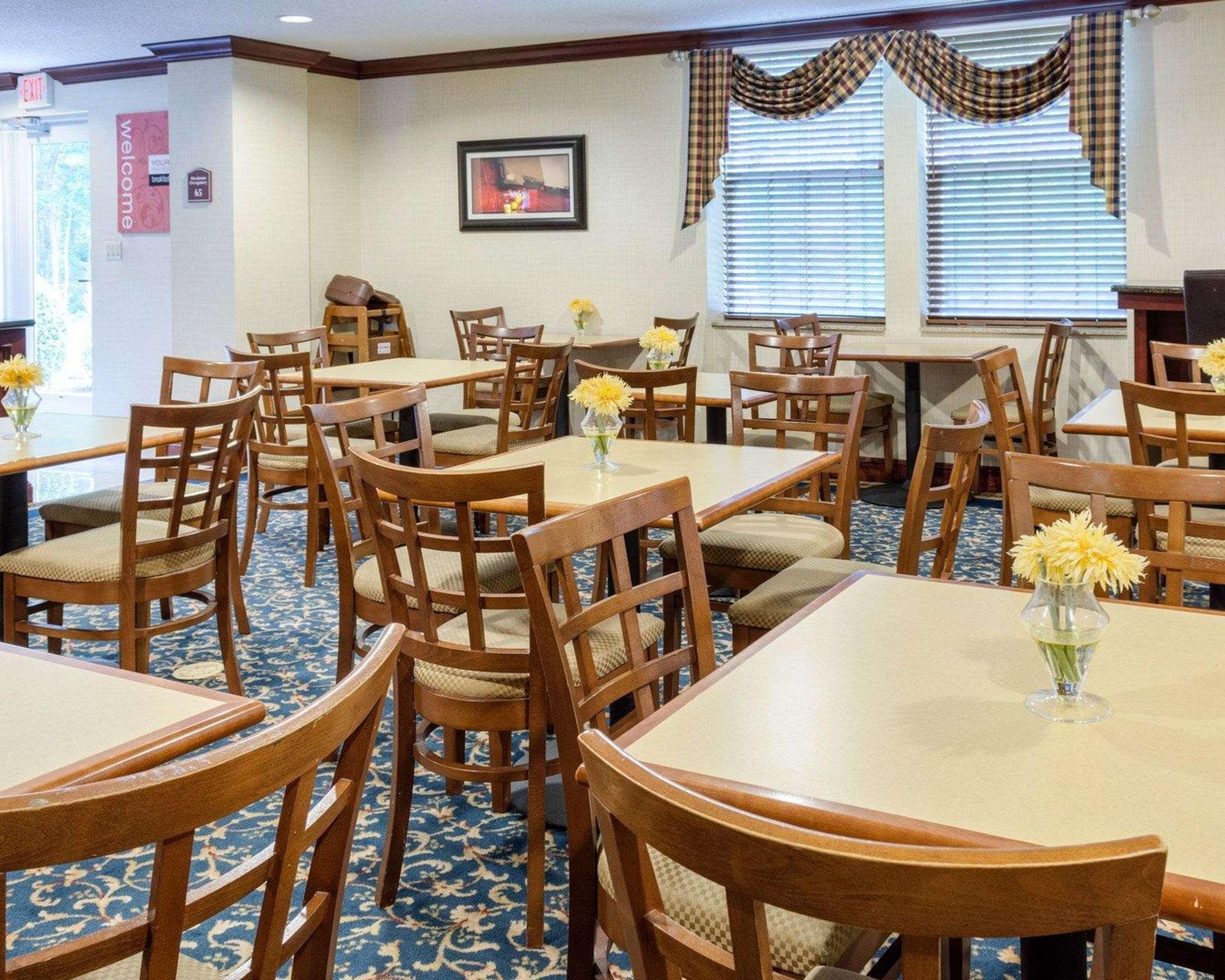Comfort Suites Newport News Airport Extérieur photo
