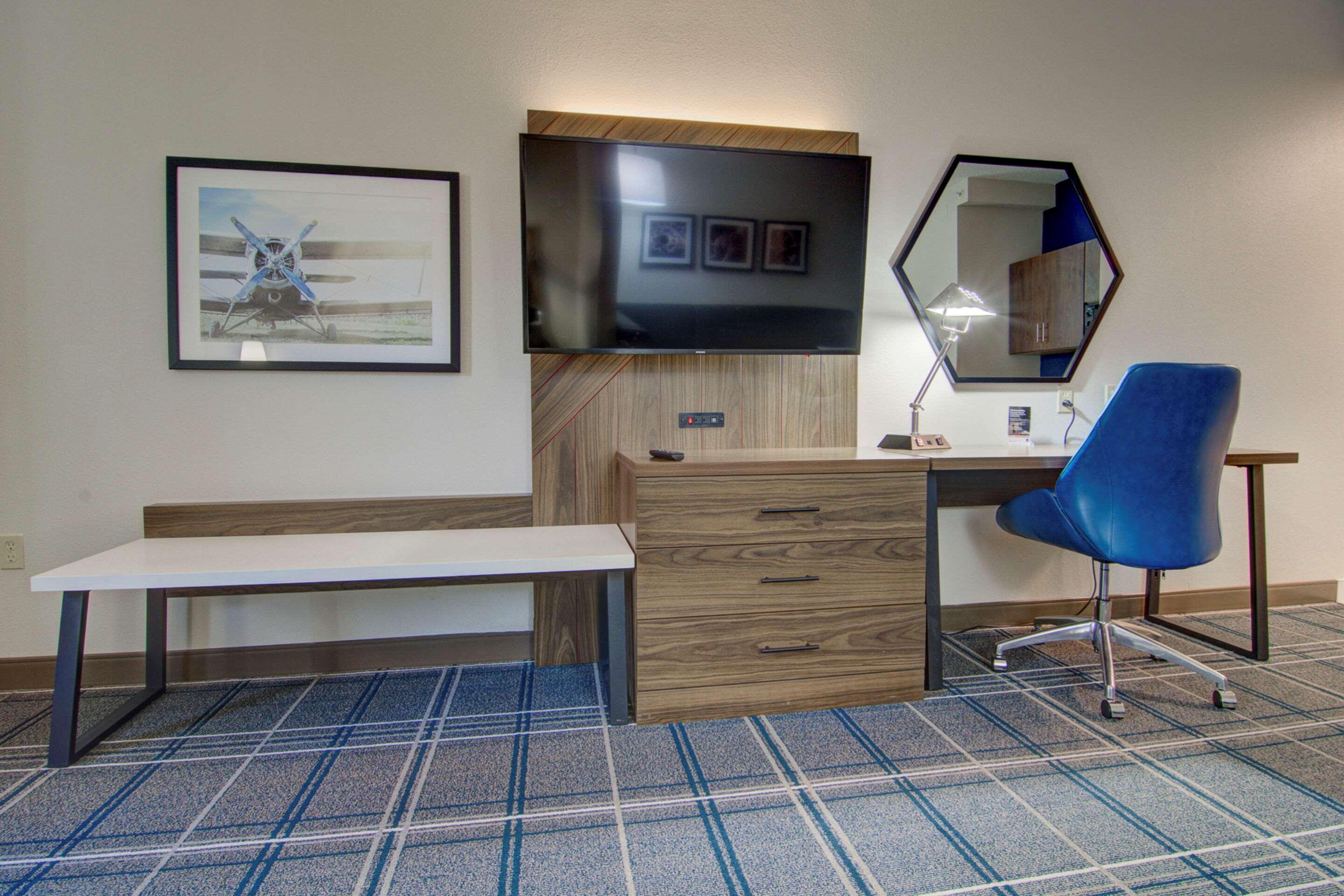 Comfort Suites Newport News Airport Extérieur photo
