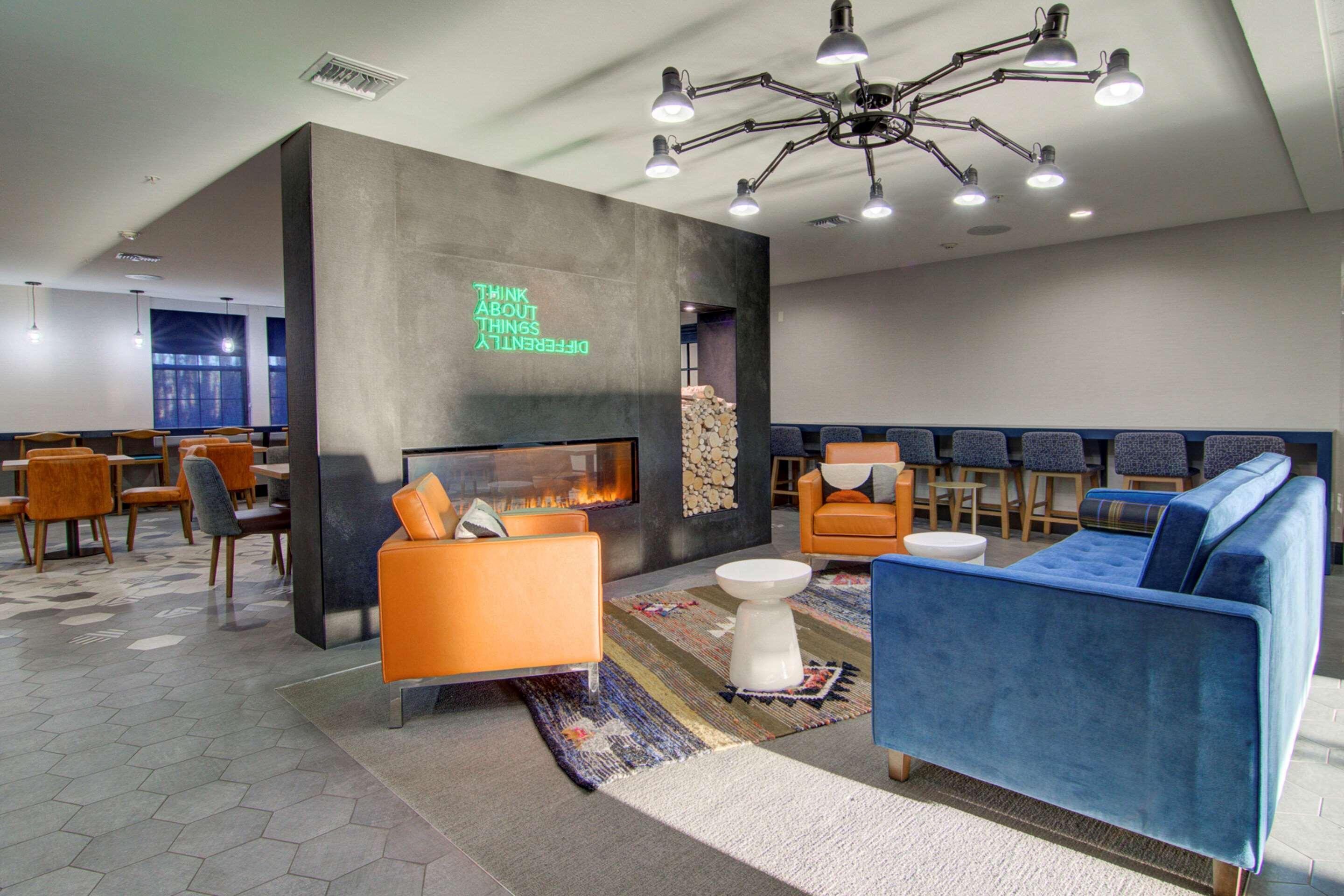 Comfort Suites Newport News Airport Extérieur photo