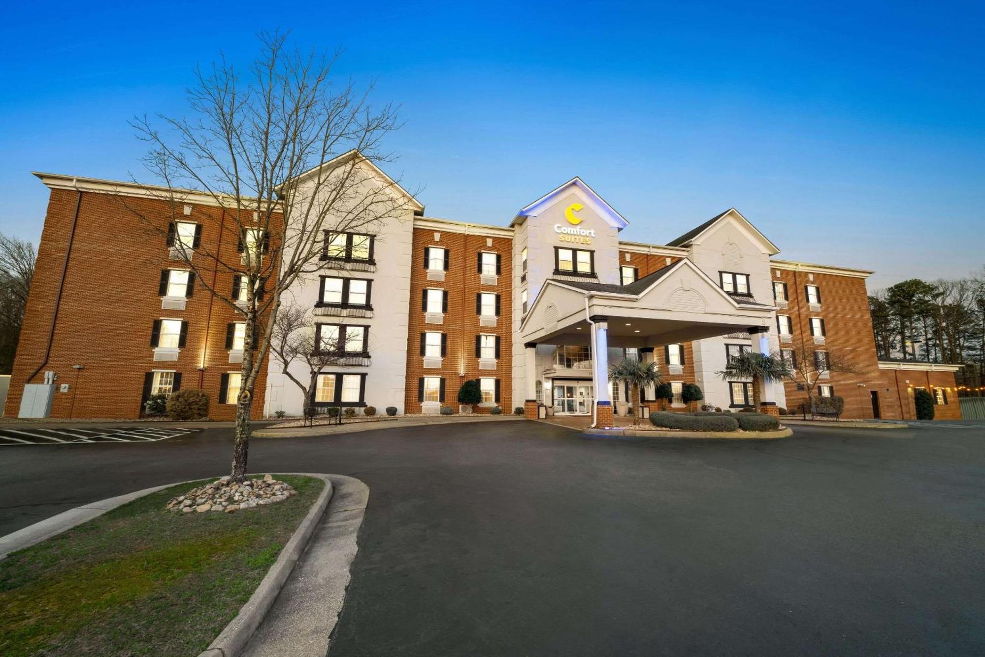 Comfort Suites Newport News Airport Extérieur photo
